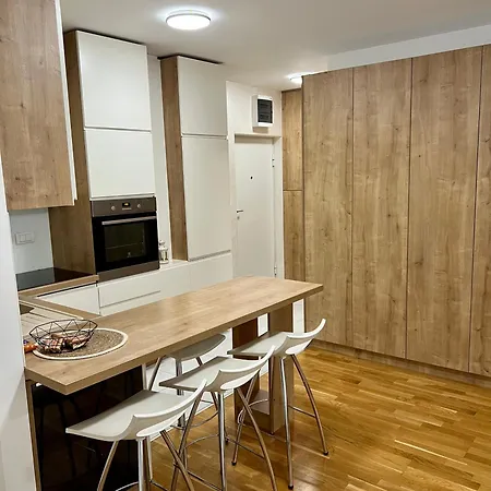 23 Lux Apartment